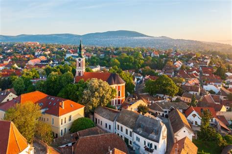 szentendre környéke látnivalók|9 kihagyhatatlan látnivaló Szentendrén, a Dunakanyar ...